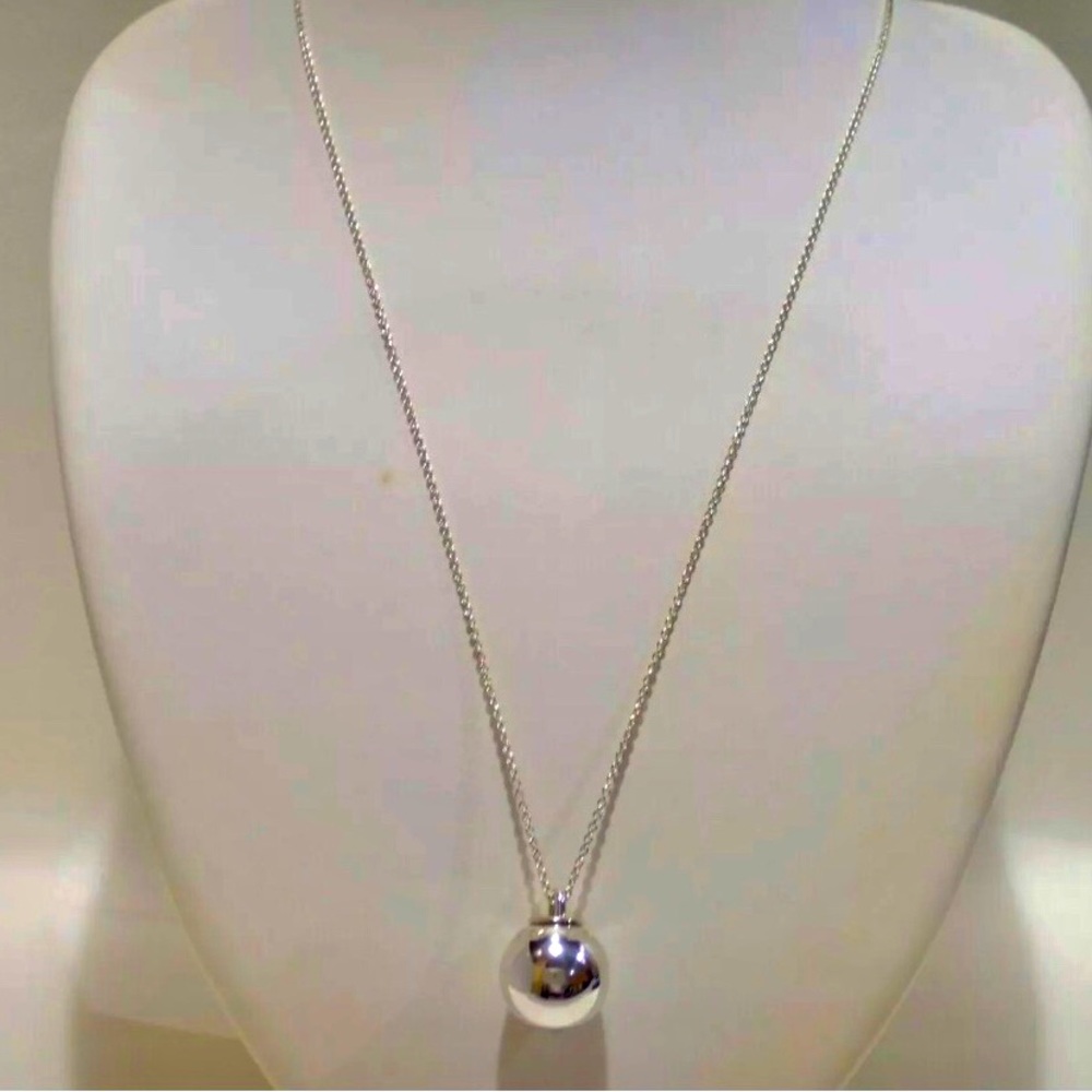 SOLD.  Tiffany&Co Hardwear ball necklace
